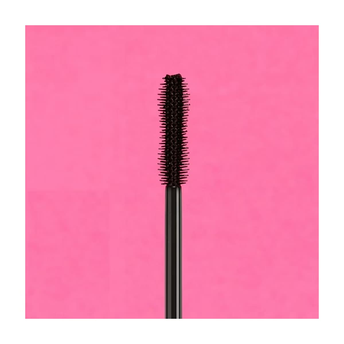 theBalm Big Fan Maskara Defining - Gratis 5