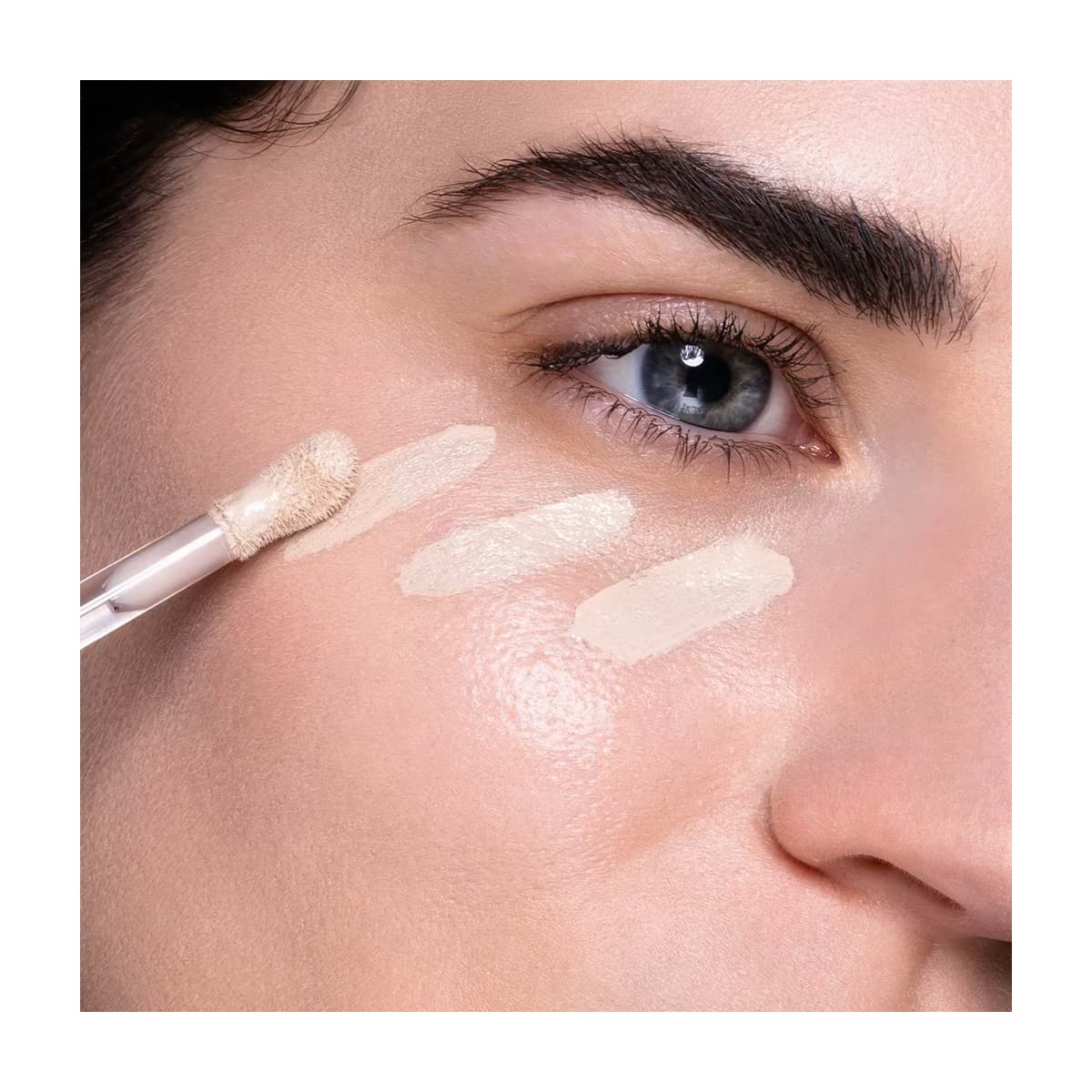 Astra Fluid Kapatıcı Serum 01 Light - Gratis 2
