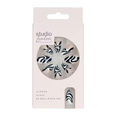 Superdrug Studio Takma Tırnak Siyah Beyaz