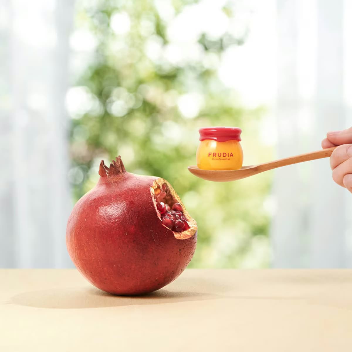 Frudia Pomegranate Dudak Balmı 10 g 2
