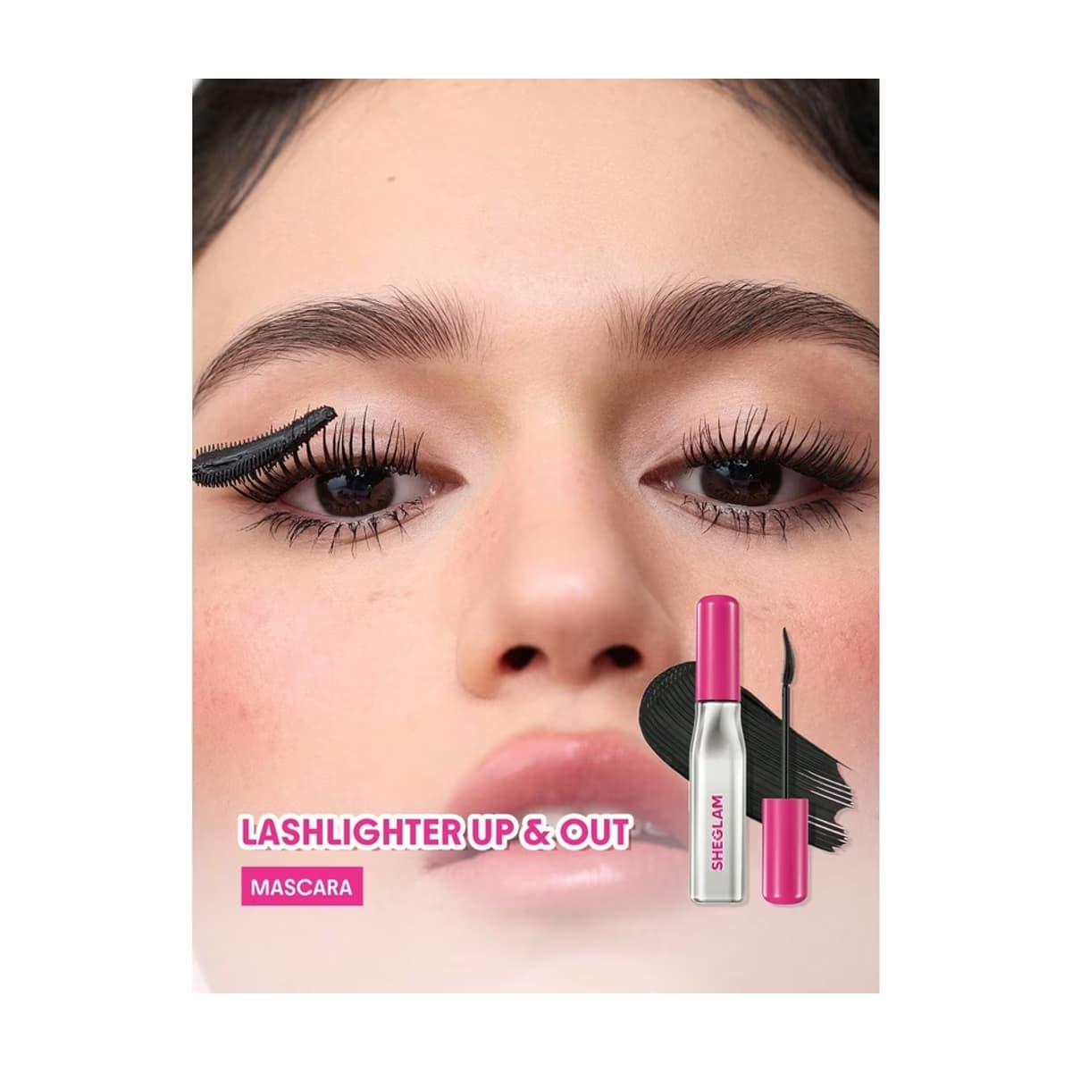 Yakın plan göz makyajı, kirpik fırçası ve ürün tüpü; Lashlighter Up & Out Mascara yazısı görülüyor.