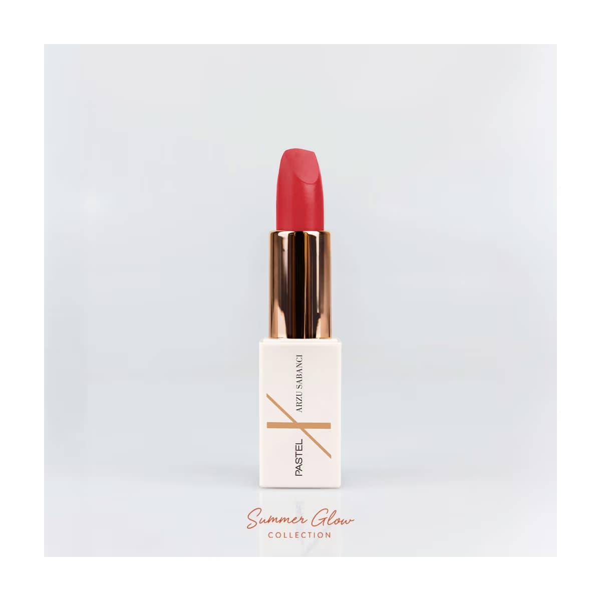 Pastel X Arzu Sabancı Parlak Bitişli Nemlendirici Lipstick Ruj 26